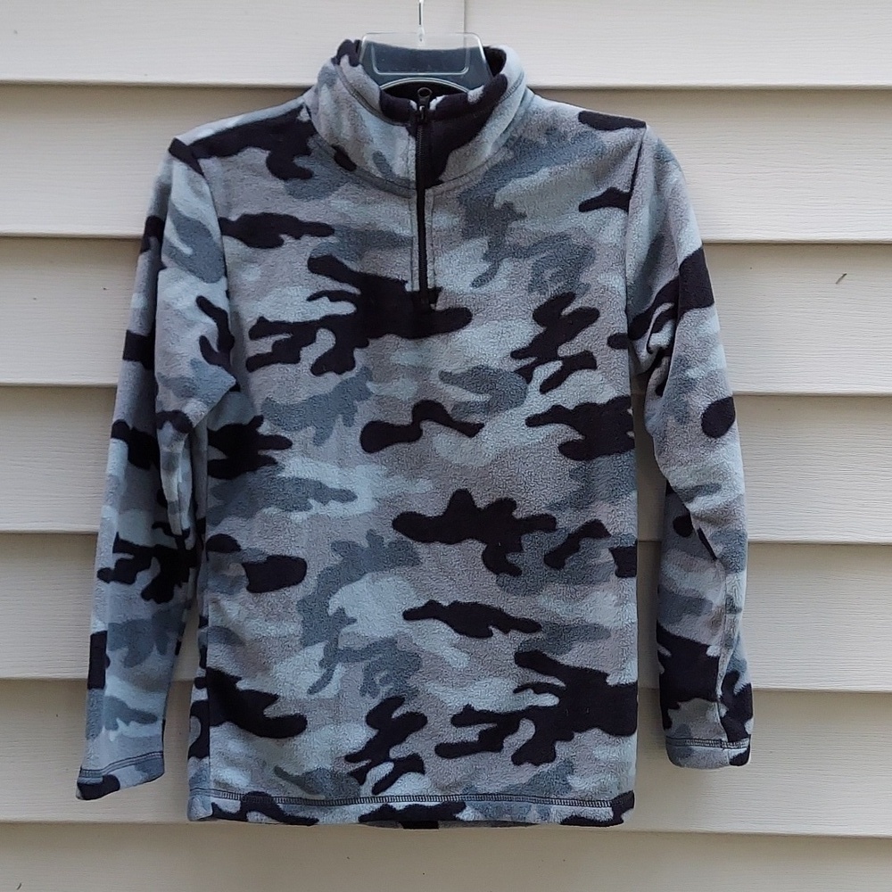 PLACE jacket. Size 10/12 Boys fleece jacket Zipper All seasons Warm, lightweight